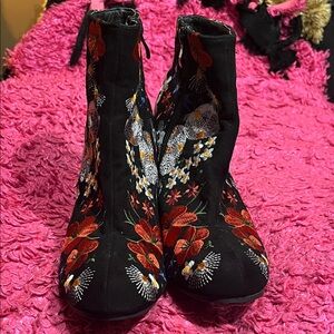 QUPID - Repetto Black Ankle Boots with Red and White Floral Embroidery